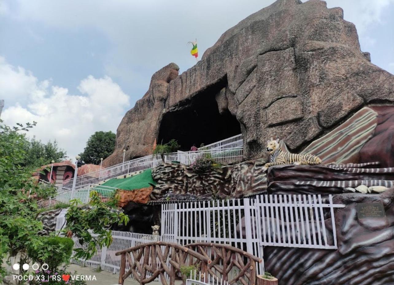 Raja Guest House -- Jalandhar Railway Station -- For Family, Couples, Travellers Екстер'єр фото